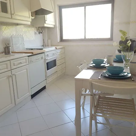 Ocean - With Swimming Pool Apartment Cascais