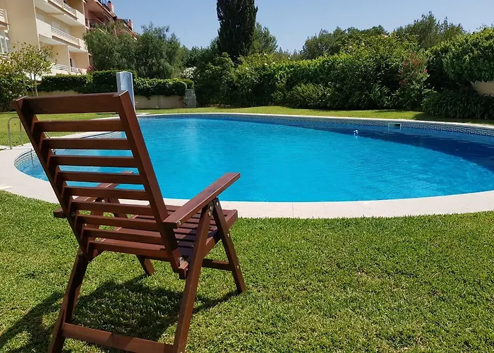 Ocean - With Swimming Pool *